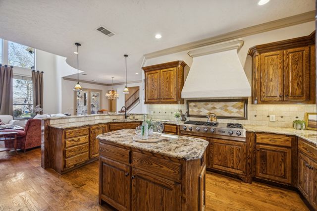 304 Haddington Lane, Mckinney, TX 75071