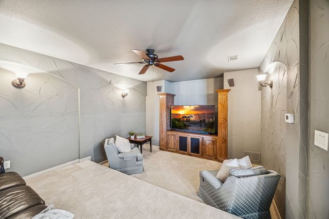 304 Haddington Lane, Mckinney, TX 75071