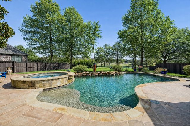 304 Haddington Lane, Mckinney, TX 75071