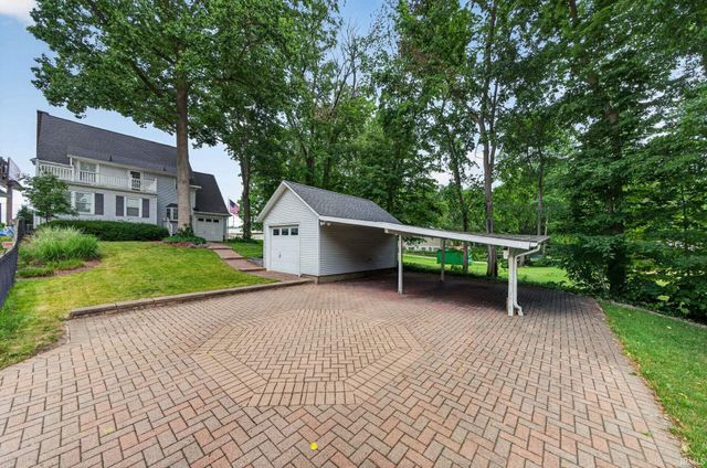 4030 S Michigan Street, South Bend, IN 46614