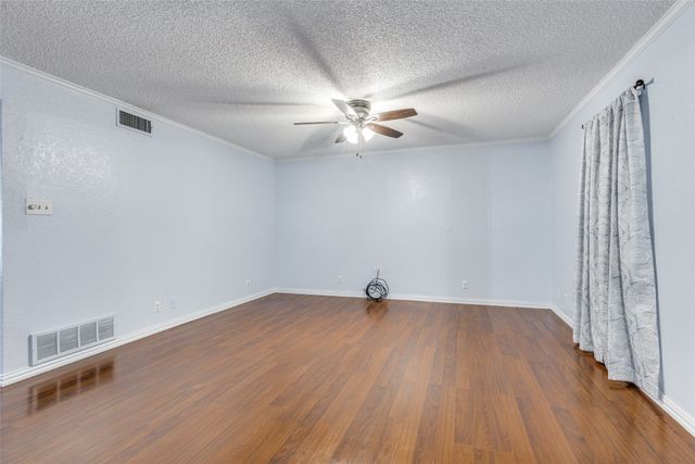 708 Vickie Drive, Azle, TX 76020