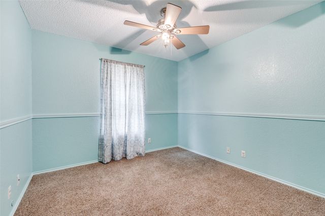 708 Vickie Drive, Azle, TX 76020