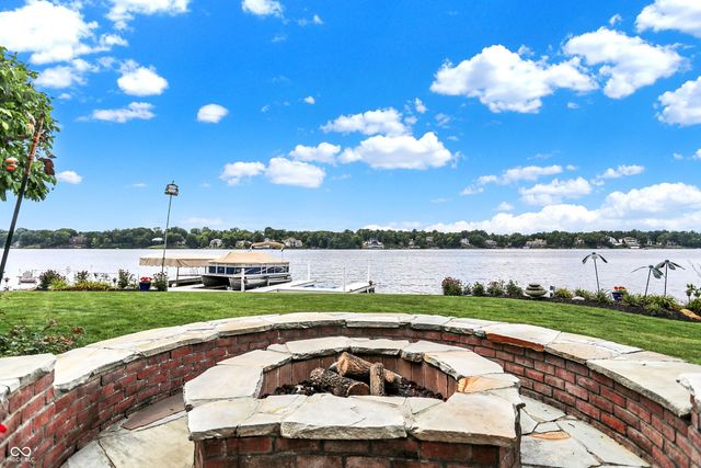 9088 Nautical Watch Drive, Indianapolis, IN 46236
