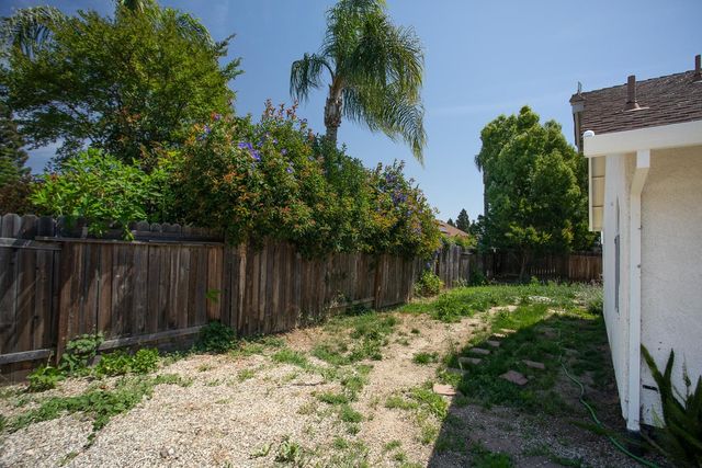 1751 Corsica Dr, Yuba City, CA 95993