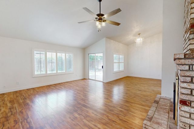 1751 Corsica Dr, Yuba City, CA 95993