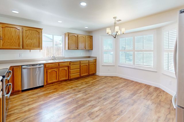 1751 Corsica Dr, Yuba City, CA 95993