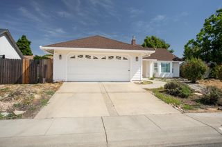 1751 Corsica Dr, Yuba City, CA 95993