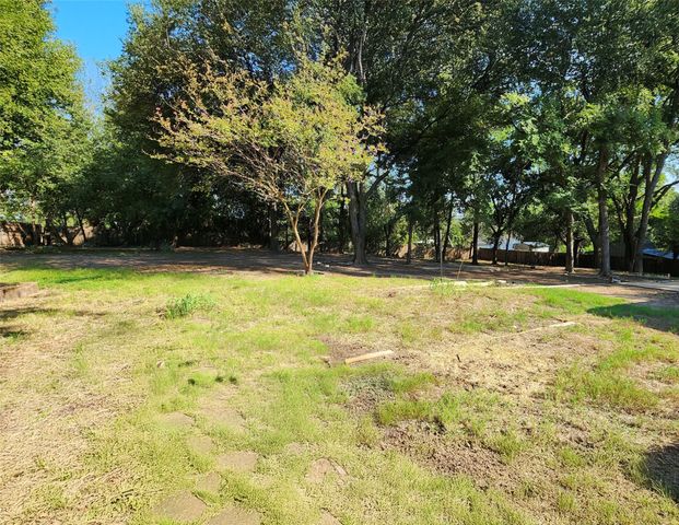 6585 Appian Way, Fort Worth, TX 76135