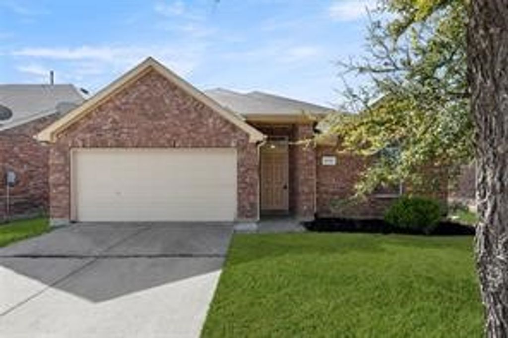 2030 Natchez Drive, Forney, TX 75126