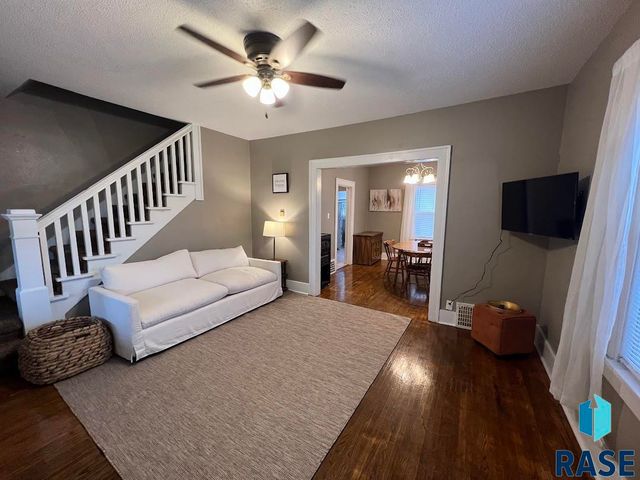 202 N French Ave Avenue, Sioux Falls, SD 57103