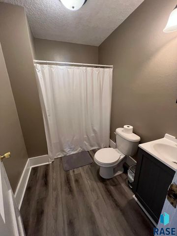 202 N French Ave Avenue, Sioux Falls, SD 57103