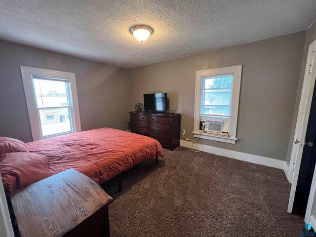 202 N French Ave Avenue, Sioux Falls, SD 57103