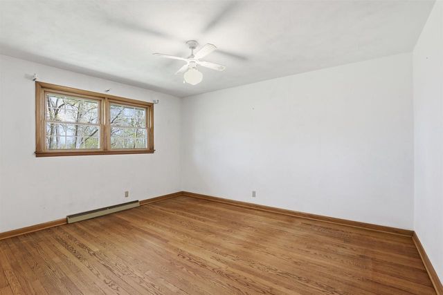 3288 OAKRIDGE ROAD, Neenah, WI 54956