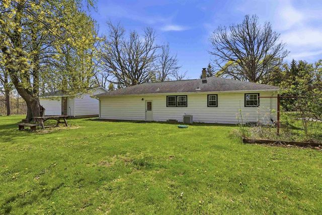 3288 OAKRIDGE ROAD, Neenah, WI 54956
