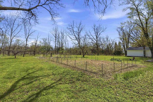 3288 OAKRIDGE ROAD, Neenah, WI 54956