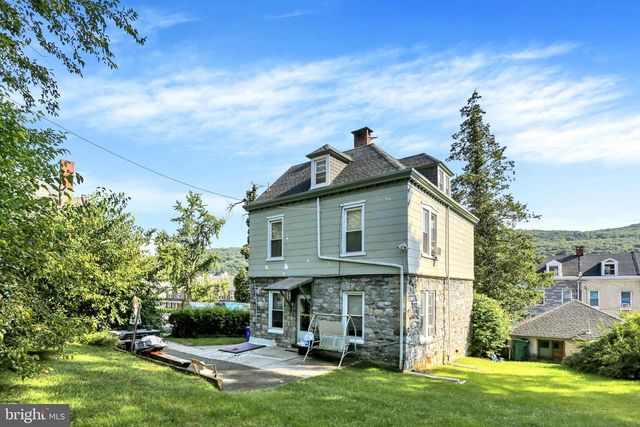 1535 HAAK ST, Reading, PA 19602
