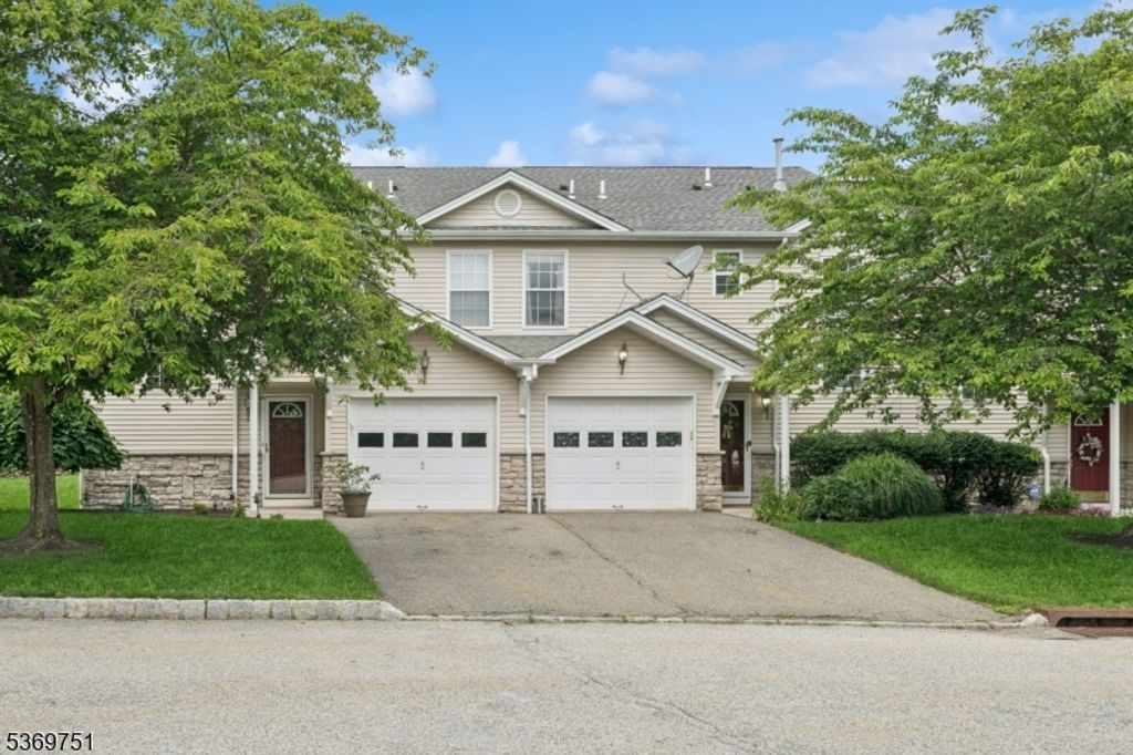 10 Peachtree Lane 10, Hardyston Twp., NJ 07419