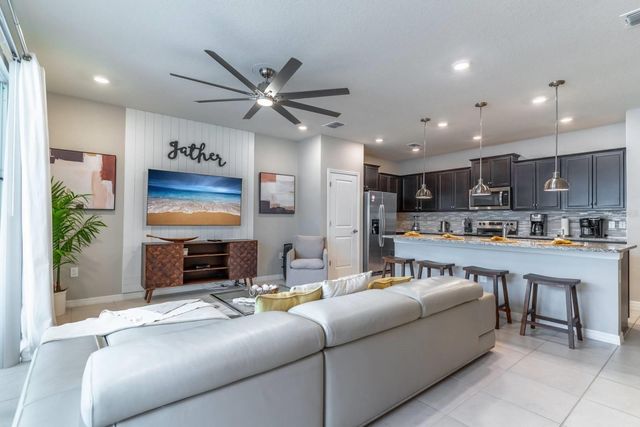 886 PARADISE DRIVE, Davenport, FL 33897