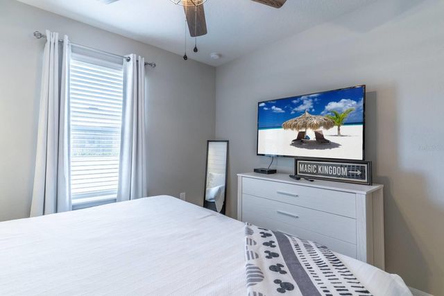 886 PARADISE DRIVE, Davenport, FL 33897