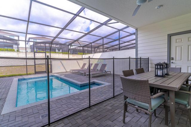 886 PARADISE DRIVE, Davenport, FL 33897