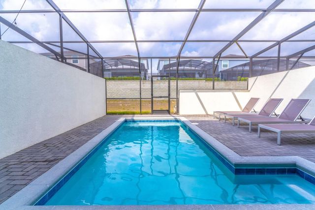 886 PARADISE DRIVE, Davenport, FL 33897