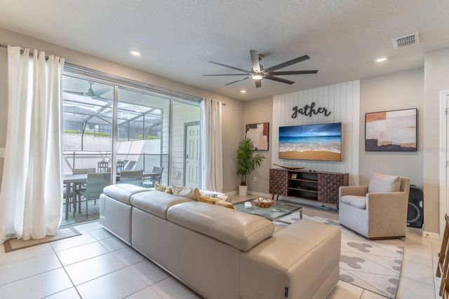 886 PARADISE DRIVE, Davenport, FL 33897