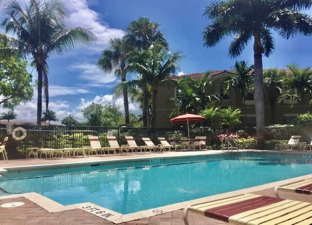 4930 Bonsai Circle 208, Palm Beach Gardens, FL 33418