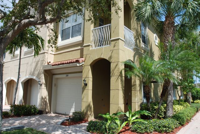 4930 Bonsai Circle 208, Palm Beach Gardens, FL 33418