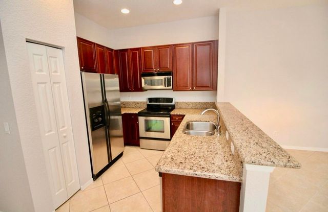 4930 Bonsai Circle 208, Palm Beach Gardens, FL 33418