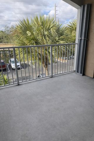 272 Village Boulevard Unit 7305, Tequesta, FL 33469