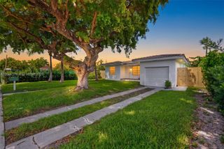7516 Mutiny Avenue, North Bay Village, FL 33141