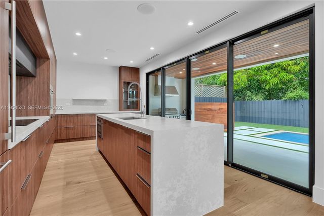 229 NW 42nd St, Miami, FL 33127