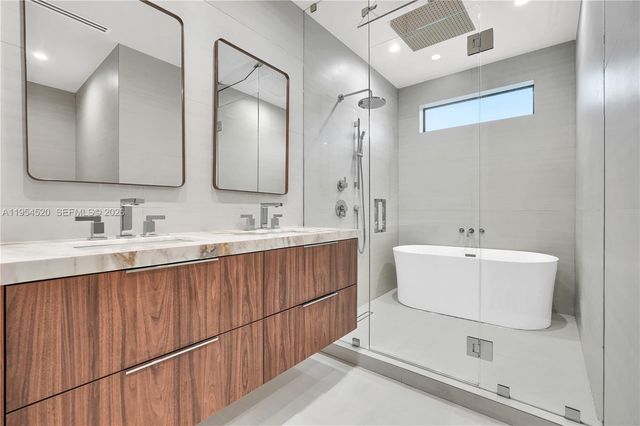 229 NW 42nd St, Miami, FL 33127