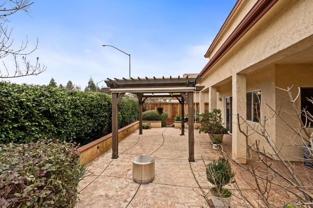 2868 Casty Ct., Sanger, CA 93657