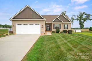 163 Castle Pines Lane, Statesville, NC 28625