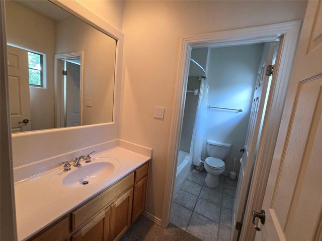 10703 Misting Falls TRL D, Austin, TX 78759