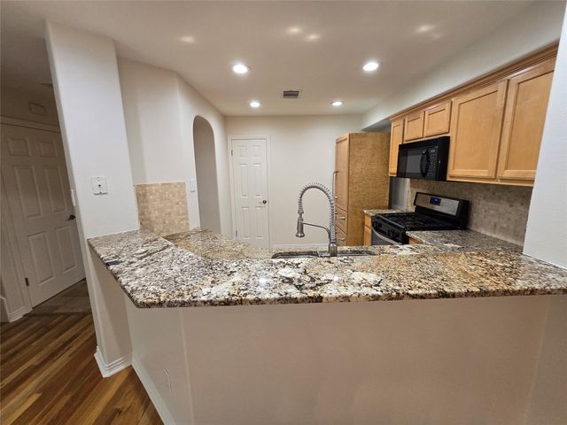 10703 Misting Falls TRL D, Austin, TX 78759