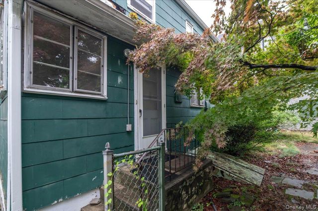 72 Twin Avenue, Spring Valley, NY 10977