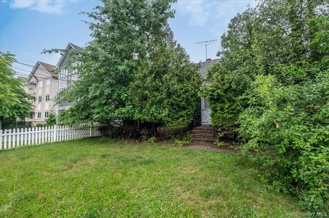 72 Twin Avenue, Spring Valley, NY 10977