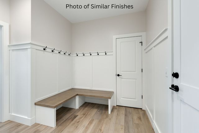 22 Viola Drive, Le Claire, IA 52753