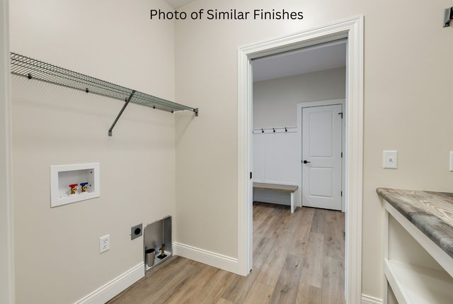 22 Viola Drive, Le Claire, IA 52753