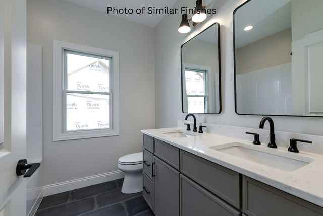 22 Viola Drive, Le Claire, IA 52753