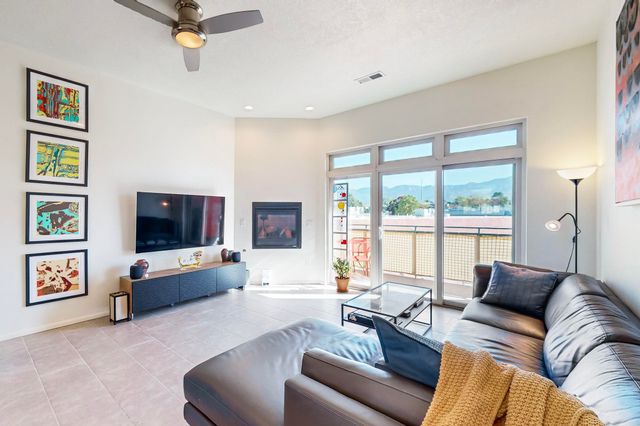 4204 Vida Verde Lane NE, Albuquerque, NM 87109