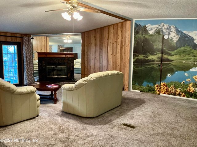 108 SAND LAKE Drive, Pomona Park, FL 32181