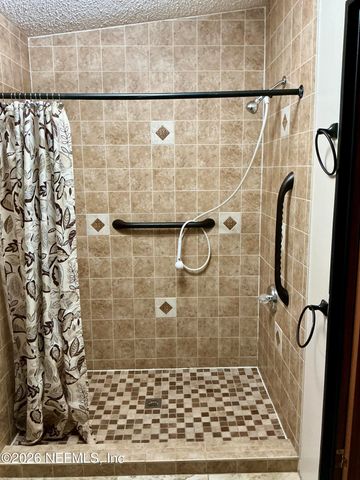 108 SAND LAKE Drive, Pomona Park, FL 32181