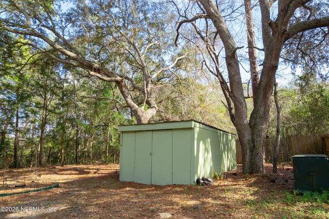 108 SAND LAKE Drive, Pomona Park, FL 32181