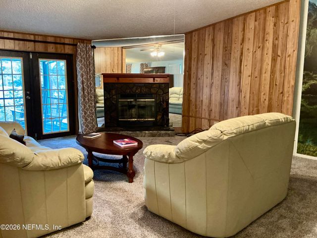 108 SAND LAKE Drive, Pomona Park, FL 32181