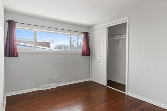 7030 E 1st Avenue, Gary, IN 46403