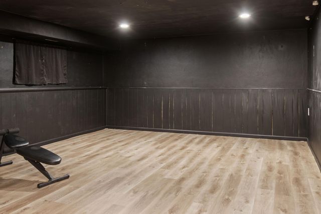 7030 E 1st Avenue, Gary, IN 46403