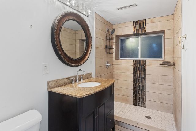 7030 E 1st Avenue, Gary, IN 46403